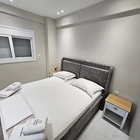アパート Agora Luxury Flat 5 ルートラキ